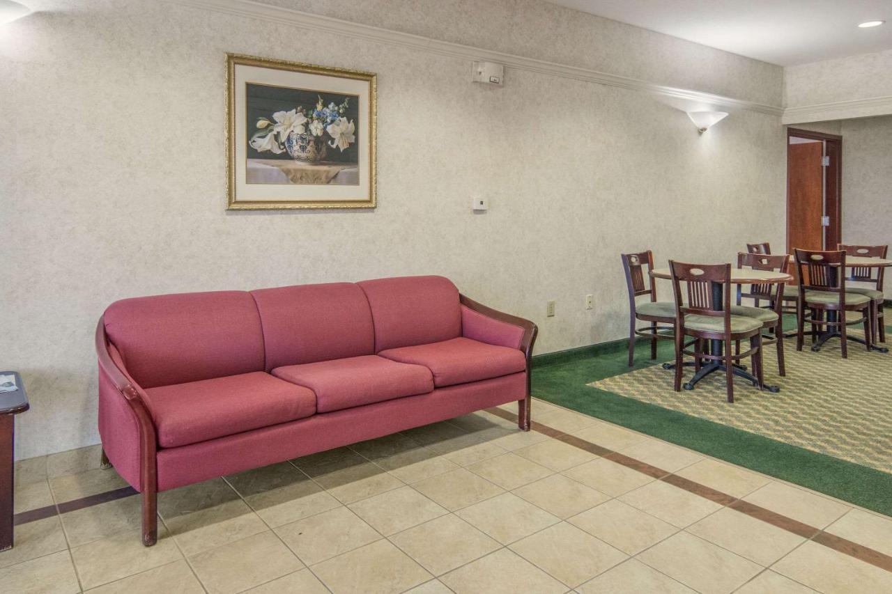 Econo Lodge וות'רפורד מראה חיצוני תמונה