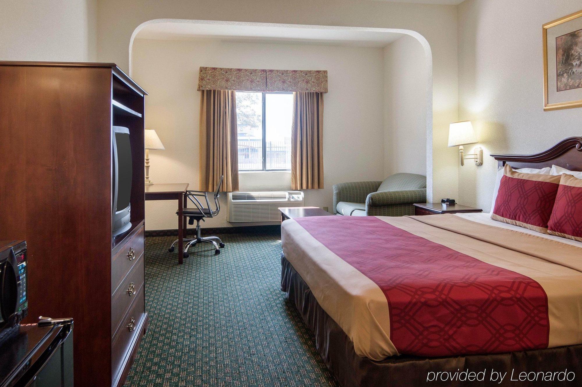 Econo Lodge וות'רפורד מראה חיצוני תמונה