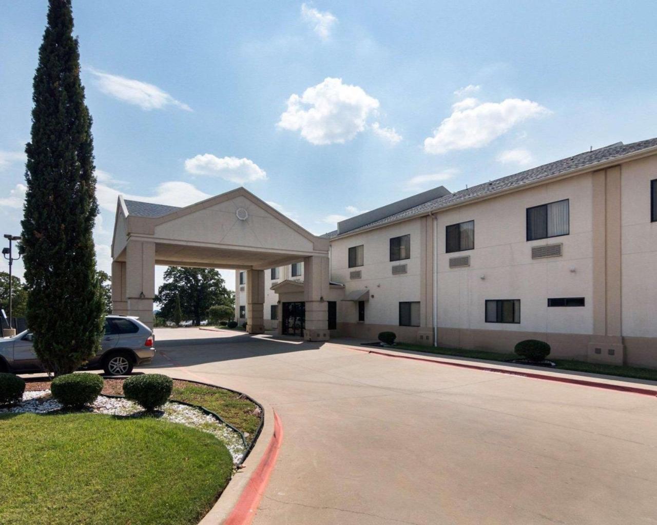 Econo Lodge וות'רפורד מראה חיצוני תמונה