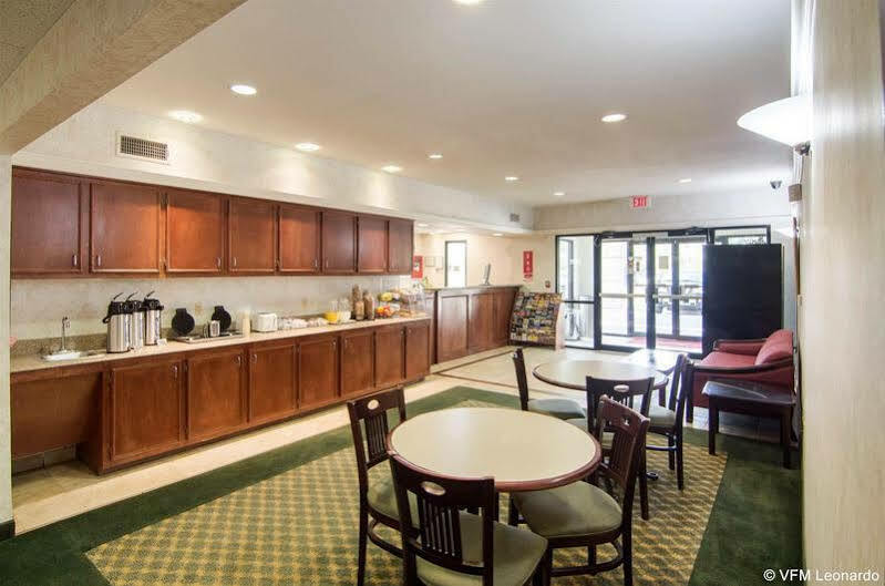 Econo Lodge וות'רפורד מראה חיצוני תמונה